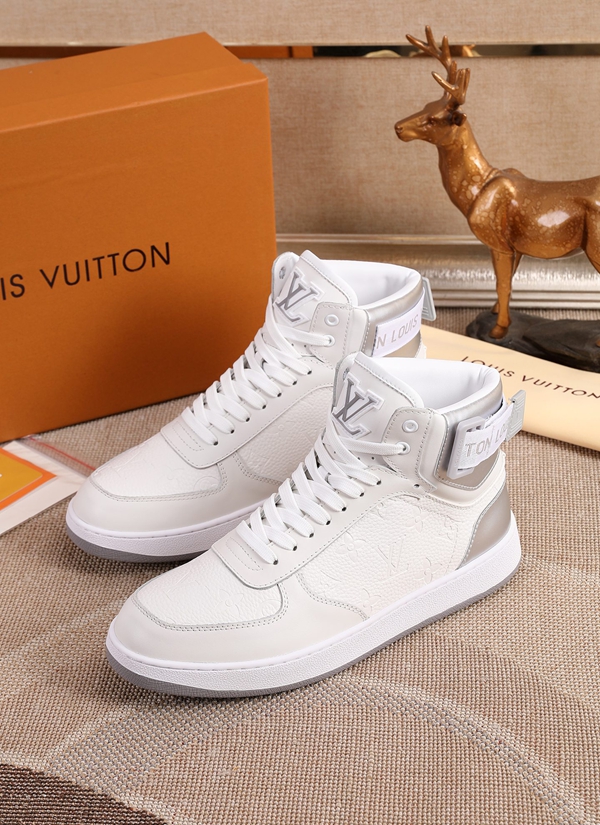 ルイヴィトン靴背面デザイン